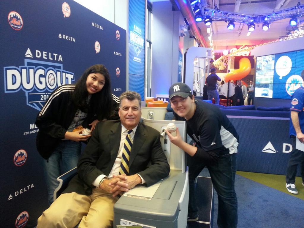  Happy Birthday Keith Hernandez!   