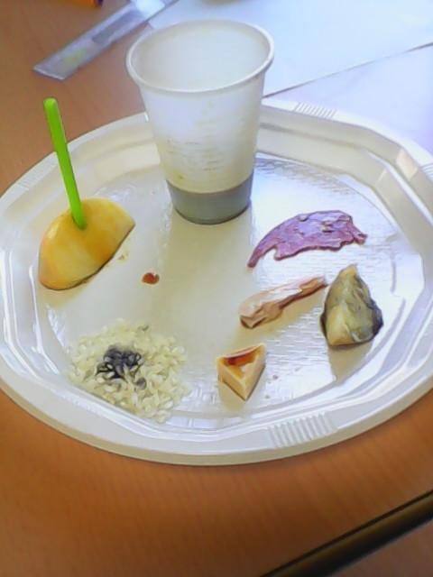 Cristiipu's tweet photo. A esto nos dedicamos @Miripami9, @Fonsi_99 y yo en clase de biologia :P http://t.co/wT5PPzWfqV