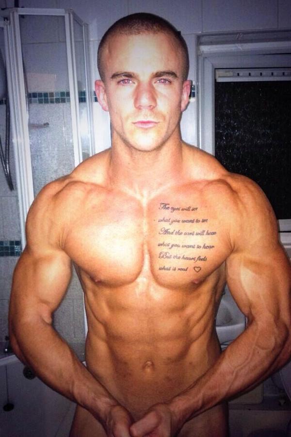 GymGuysDaily's tweet photo. #MCM @ashleymorrisuk #AlwaysNaked http://t.co/LNbOYCy65f