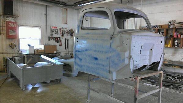 TatdChiveOwa's tweet photo. #JustWorkStuff progress the box has also been painted but no pictures http://t.co/bnmtfKHrSN