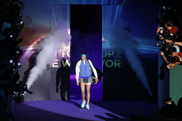 GenieNews's tweet photo. Here are some photos from the match #ToughStart #GenieArmy #geniebouchard #eugeniebouchard http://t.co/g8g8qO4KMJ