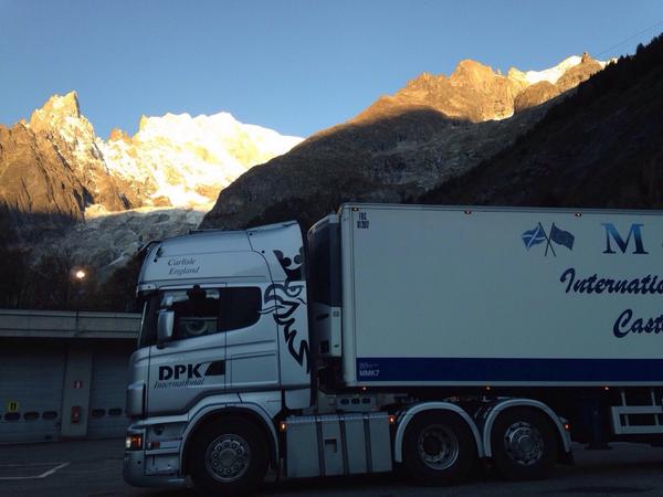 DPK_Transport's tweet image. #mmkerr #INTERNATIONAL #scania #Italy #montblanc