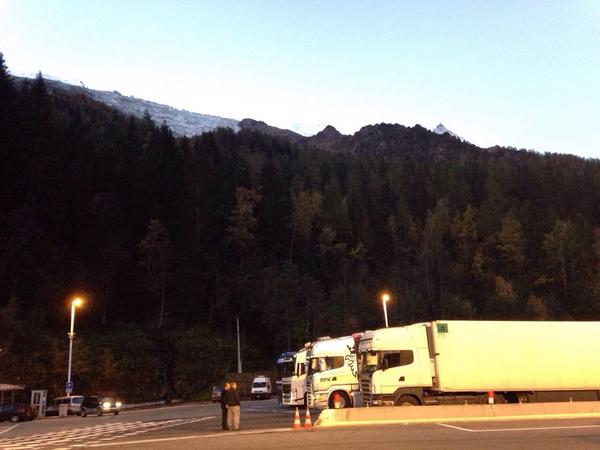 DPK_Transport's tweet image. #mmkerr #INTERNATIONAL #scania #Italy #montblanc