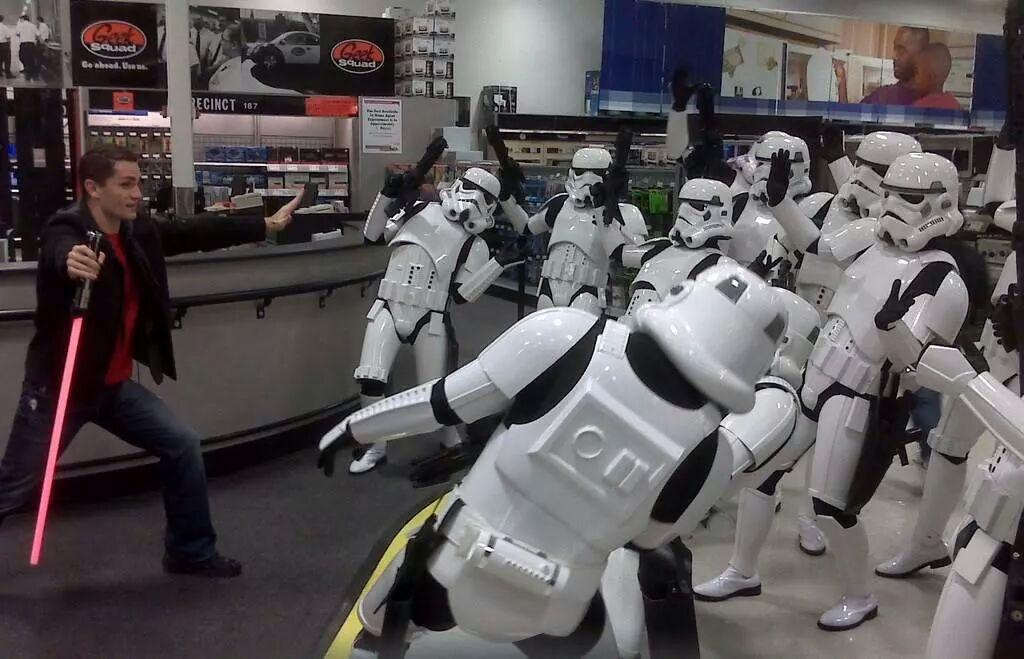 Happy Birthday to Honorary Member Sam Witwer ( May The Force Be With You! 