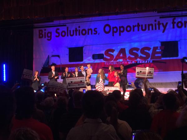 BenSasse's tweet photo. 93 Days, 93 Counties &amp; hundreds of voices - including @MittRomney &amp; @SenatorFischer! #NESen #NE93 http://t.co/IJvDO4eQMS