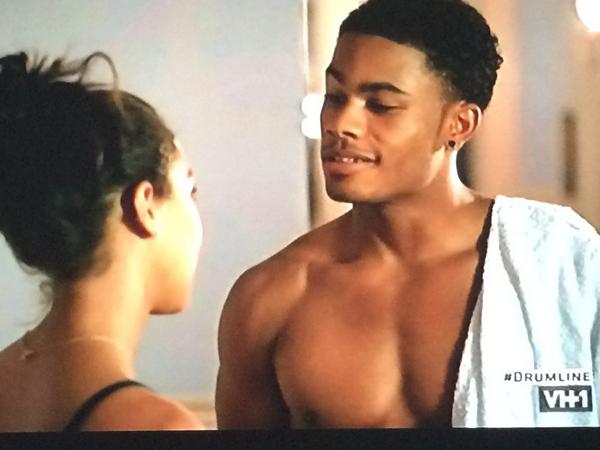 Mochabino's tweet photo. When Bae 😏 give you that look 😍 then lean in 😘💏💦 #DrumlineANewBeat  #Drumline http://t.co/BLYQjXr8KG