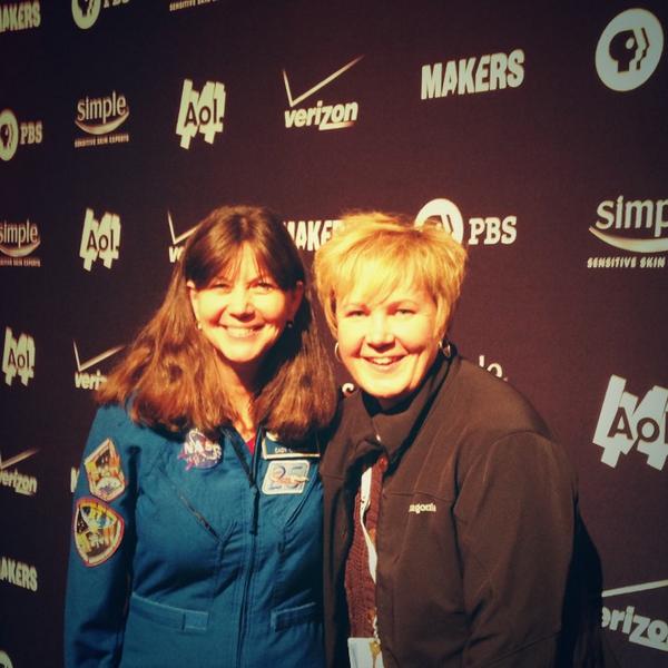 _The_Kate_D's tweet photo. Hanging out with a VERY COOL astronaut! #NBD Honored to meet @Astro_Cady @wgbh @MAKERSwomen #Makerfilms #STEM #space http://t.co/JhQO8WM9bI