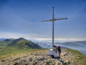 cimscat's tweet photo. TAGA
2035m d'altitud situat al Ripollès. 
Desnivell: 775m
Entreu a:
http://t.co/lauwJZWpog 
#muntanya http://t.co/EPtJZrLFg0
