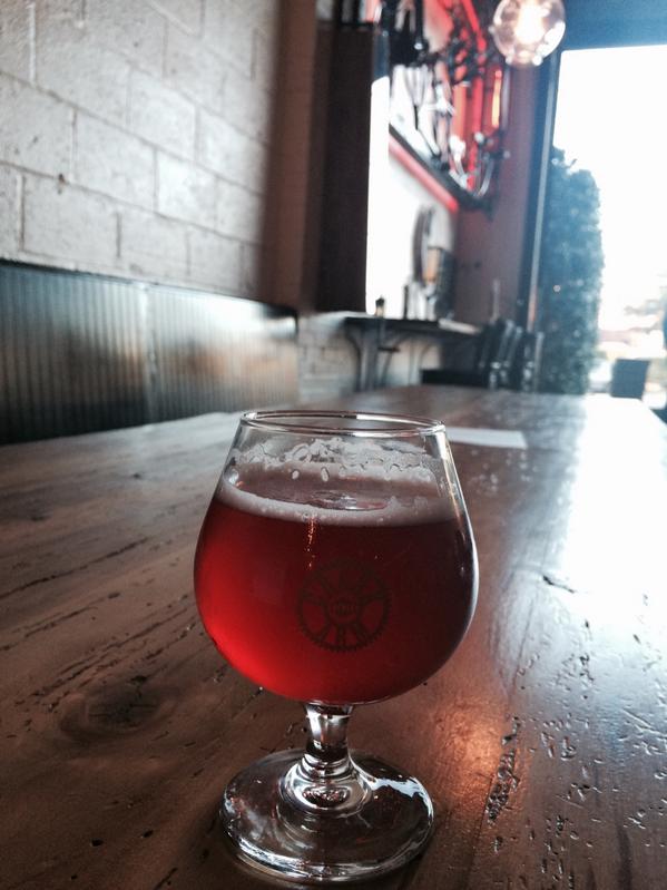 mollydemarest's tweet photo. @exitevent pregame with a @happyandhale #beetaway @CrankArmBrew .... #sogood. http://t.co/xpJh4Anlum