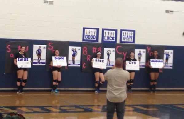 EmmexPlusbee's tweet photo. BEVB senior night #BEVB http://t.co/x4UlHTpRDw