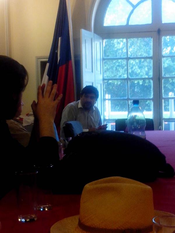 RuthOlateMoreno's tweet photo. @Cutchile  foro reforma Laboral http://t.co/ttYnVwlJ1B