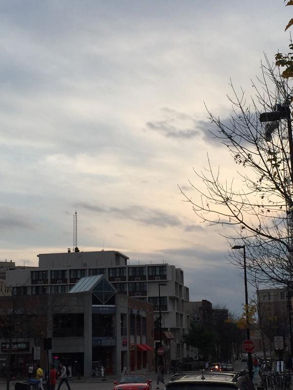 tburke125's tweet photo. @uwaos100_2014 Some stratus and cirrocumulus clouds from today on state street #AnBur http://t.co/DNkqc29XtQ