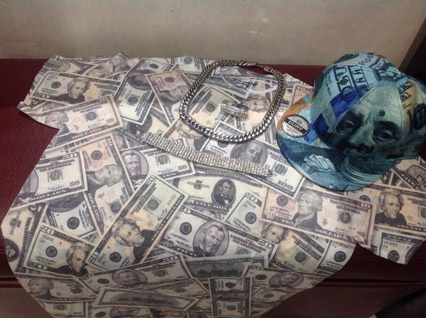Mathew_shop's tweet photo. MATHEWshop....de peeeluuche.....$$$....!! http://t.co/9zjWkXt5TV