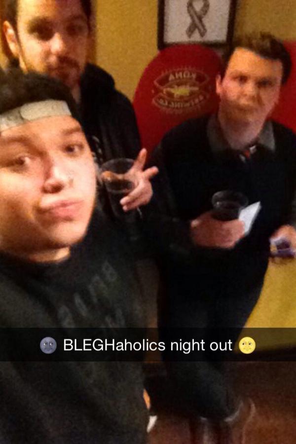 BLEGHaholics's tweet photo. At #BubbasBurritoBar 😎 @Sabotage_Steve @AlexSayti @ohdipiitzpat http://t.co/nBqTnlN02C