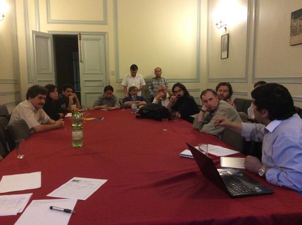 FIELChile's tweet photo. Gran debate se abre en Mesa de Conversación Laboral que analiza negociación colectiva y reformas laborales http://t.co/pzxWskLohk