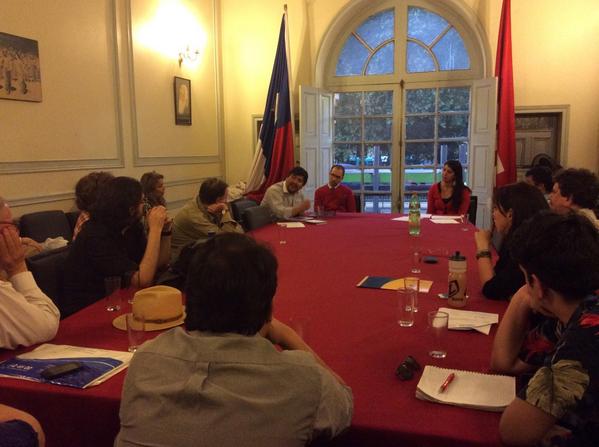 FIELChile's tweet photo. Gran debate se abre en Mesa de Conversación Laboral que analiza negociación colectiva y reformas laborales http://t.co/pzxWskLohk