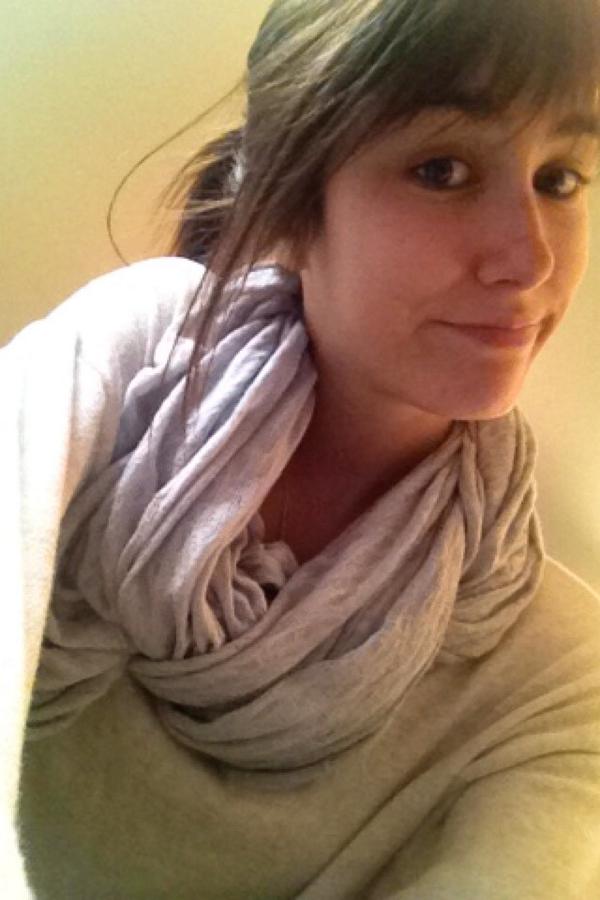 jesssicareardon's tweet image. @RideauCentre my new scarf and sweater! #FallChange