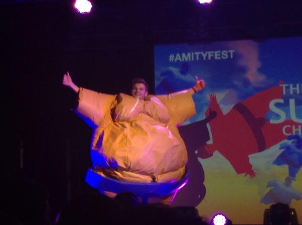 mostlymumblings's tweet image. I love how happy @JimsTweetings looks in this picture 😊 #AmityFest