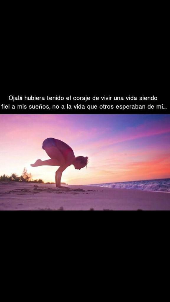 CampilloCeci's tweet photo. Buenas noches!! http://t.co/6LozQo9leM
