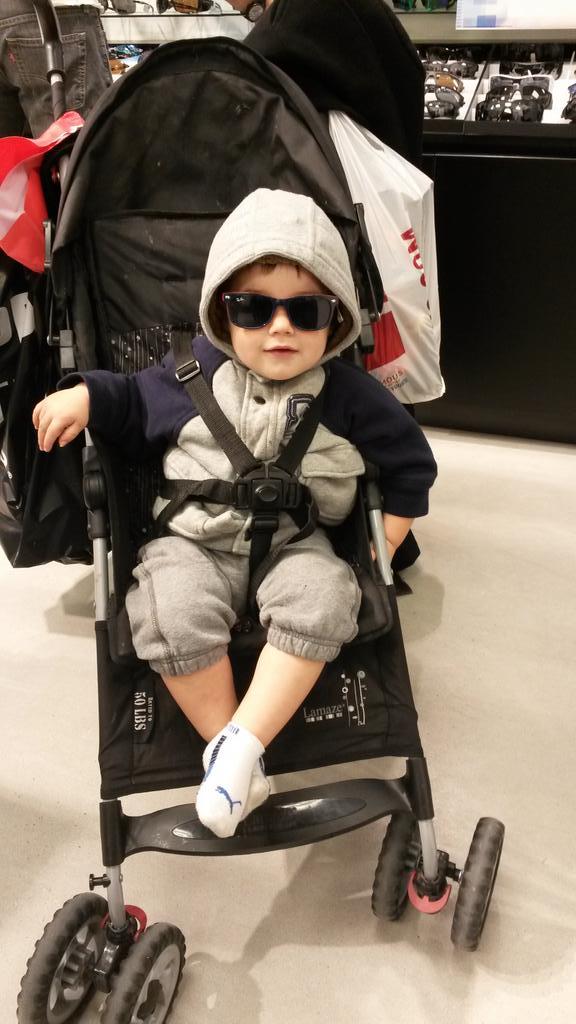 SGH2708's tweet photo. Sooo stylish #sghcanada http://t.co/fZVPjy6V3h