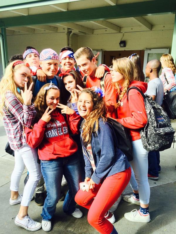 allieddd's tweet image. &apos;Merica Monday 😂💙❤️🇺🇸 #SpiritWeek2014