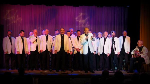 southernchorus's tweet photo. Christmas Show 2013 http://t.co/GbVhonSNzu
