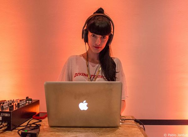 Esto fue el SAB en <a href="/ProyectoGira/">Gira </a> desde <a href="/MODOSweb/">MODOS</a>, gracias a todos los q bailaron y a <a href="/Boliviaparatodo/">Boliviaonline</a> por mi outfit!