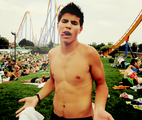 BellyCentral's tweet photo. @lukebilyk1 http://t.co/gYNgHo4DRq