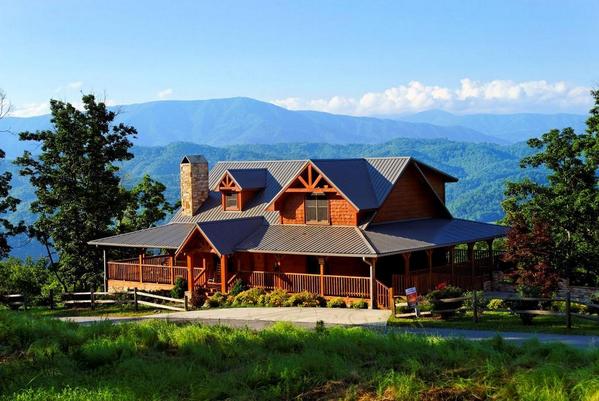 WaitinOnTheRing's tweet photo. This is my dreaaam. 😍 #GatlinburgCabins http://t.co/HmvqDQR7ex