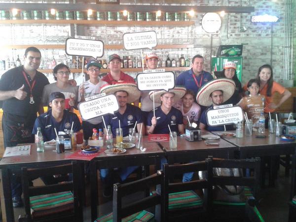 rdquiroz23's tweet photo. Convivencia con @Dorados en chile tequila! @ExaCuliacan1017 @Mayraccarrillo http://t.co/DrH2H0Jr3H
