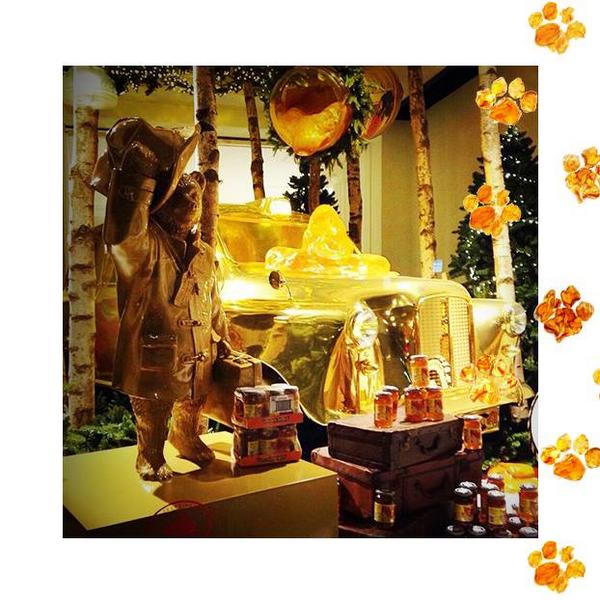 paddingtonbear's tweet image. I was very excited when I walked past @Selfridges this morning and saw their new windows #PaddingtonTrail #Paddington