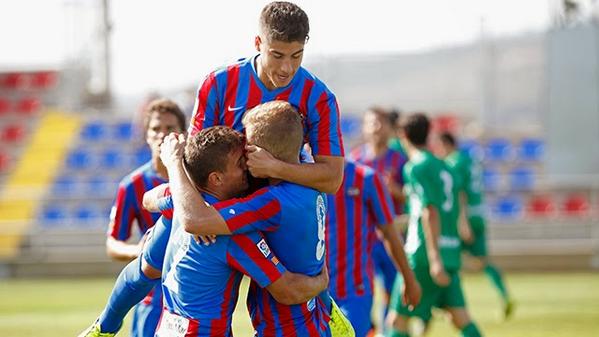 MundoLevanteUD's tweet photo. CRÓNICA. El Atlético Levante cumple, el Juvenil y Levante UD DM tropiezan: http://t.co/s8pHXnmfT6 - @landeer9 http://t.co/txPGn6O2AG