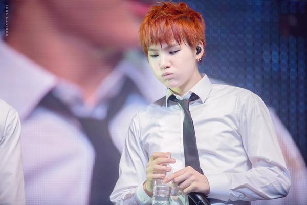 armymemories's tweet photo. [PIC] "The Red Bullet: EPISODE II" #BTS1stConcert #Suga (Cr: Suga_Maximum) http://t.co/e1duPGrqyM