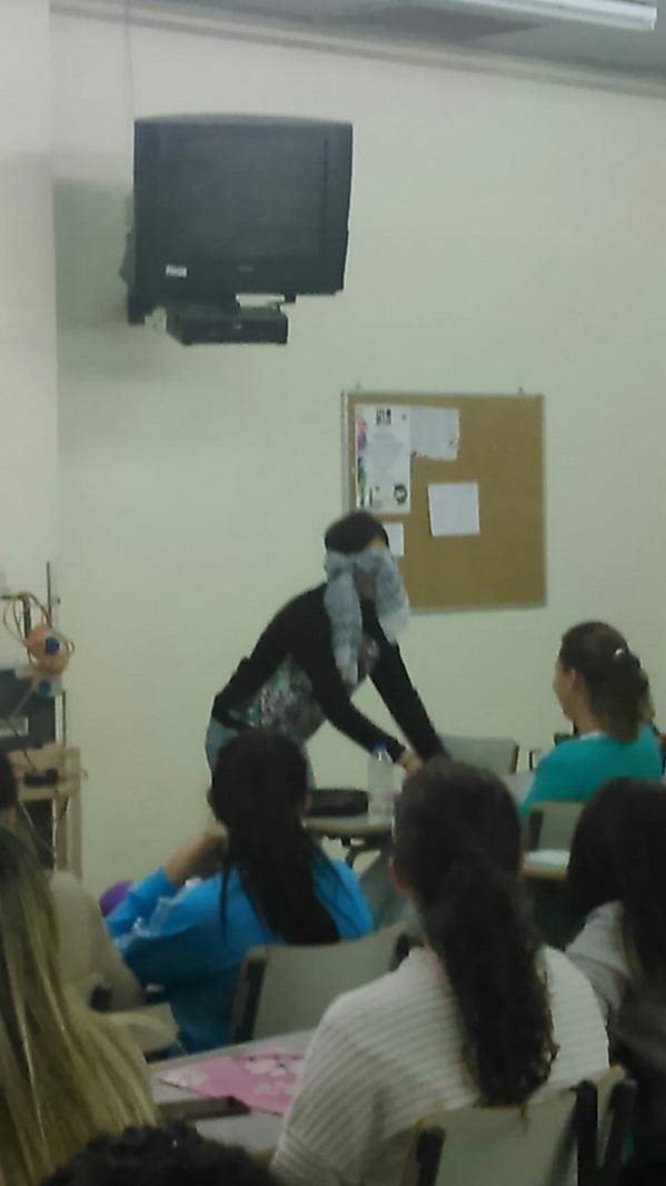 Pecosa_29's tweet photo. #CitasCelebres
"yo soy muy esporádica"
@paulitaro90 cuanto más espontánea http://t.co/hEDuxJC8vS
