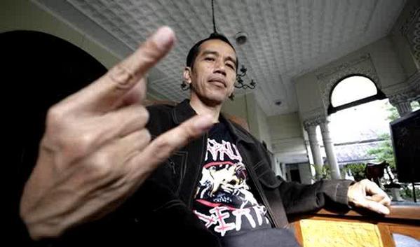 WasPu's tweet image. The 1st Metalhead president in the world. Keep in Rock Mr. @jokowi_do2 !!! \m/