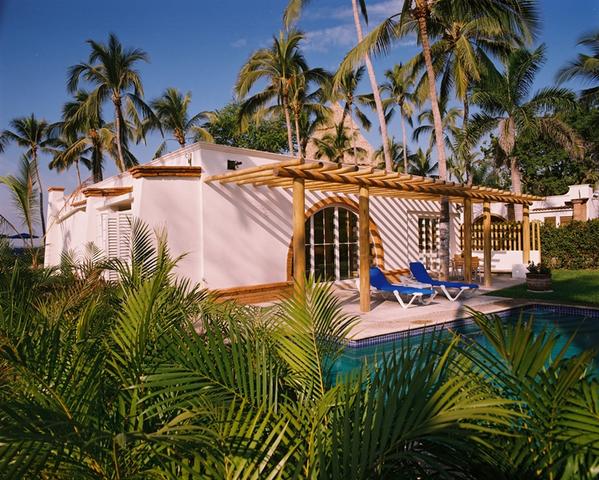 krystal_kivc's tweet photo. #HappyMonday Disfruta una relajante mañana, en una de nuestras famosas villas. sólo en #KIVC #PVR http://t.co/GAwbkCdfcE