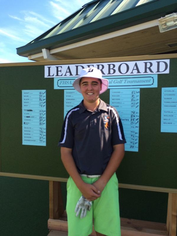 warhawks_united's tweet photo. @antderosa2 scored a 74 at the Boys Regionals at #FeatherSoundCC. He will be goin to states!!! http://t.co/0Tcg6Mo52mβ