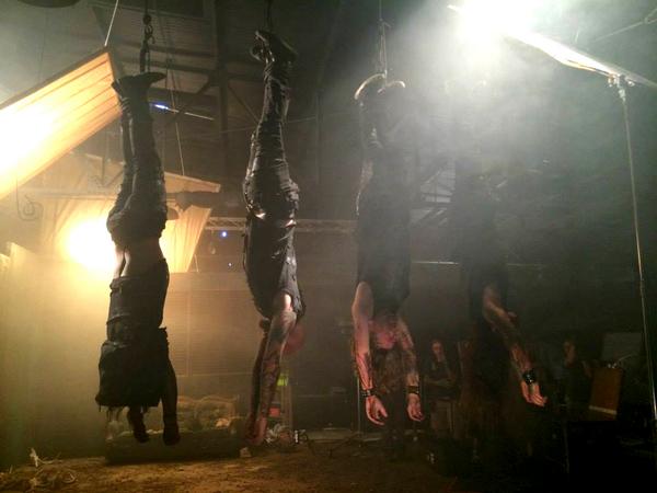 MfnH's tweet photo. oh... just hanging around at the "Now We Die" video shoot. #BloodstoneAndDiamonds http://t.co/WGPC6TP631