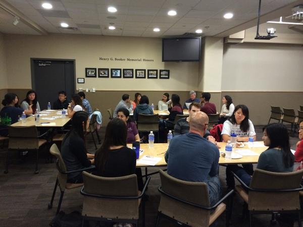 tinaintech's tweet image. @CiscoUniversity talking to CSE students about software and @ciscoitup opportunities #CiscoAtUCSD