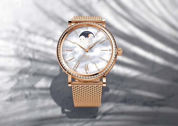 IWC's tweet photo. .@fashion_spot is the latest to cover #IWC's Portofino Midsize: http://t.co/qlscz3lixw http://t.co/SndNCpkAnv