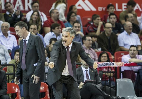 HeraldoDeportes's tweet photo. Nuestro pequeño homenaje al gran Abós. Un abrazo a sus amigos, familiares y al #CAIZaragoza (http://t.co/S3QV5XIlNd) http://t.co/oiMSEhvWs4