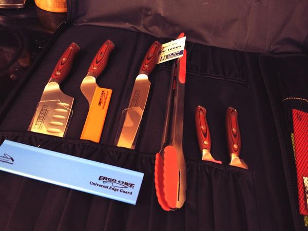 Gourmet_Gents's tweet photo. “@DrBBQ: Got nice #BBQHOF congrats gift today from @ErgoChefKnives @ErgoChef These are beautiful Thanks guys! http://t.co/0H6ueSqTJ8” Nice
