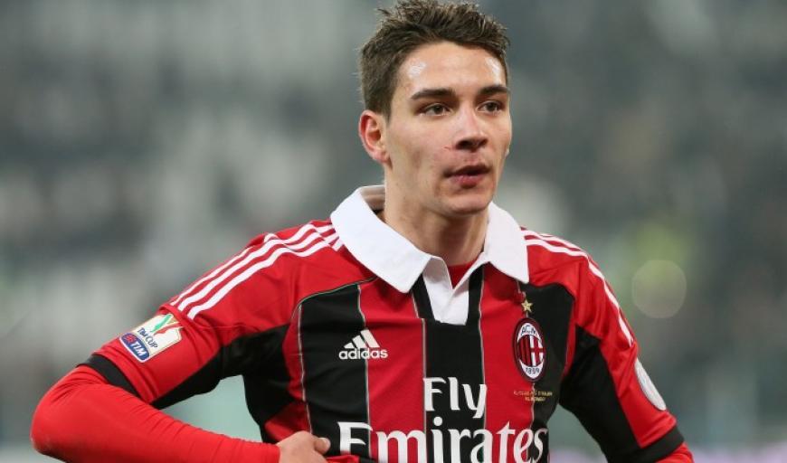 HAPPY BIRTHDAY:    ..  MATTIA DE SCIGLIO was born in this day 22 years ago (20.10.92).  