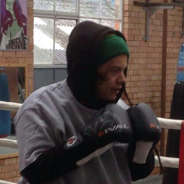 IzHarry_Styles_ tweet picture