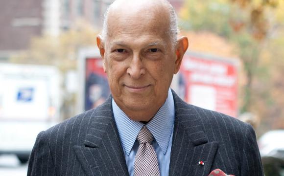 Ejenplonet's tweet photo. De ultimo minuto Muere oscar de la renta diseñador dominicano  Mas detalles aqui: http://t.co/Of5yL5K4Er http://t.co/aPwcRgusuH