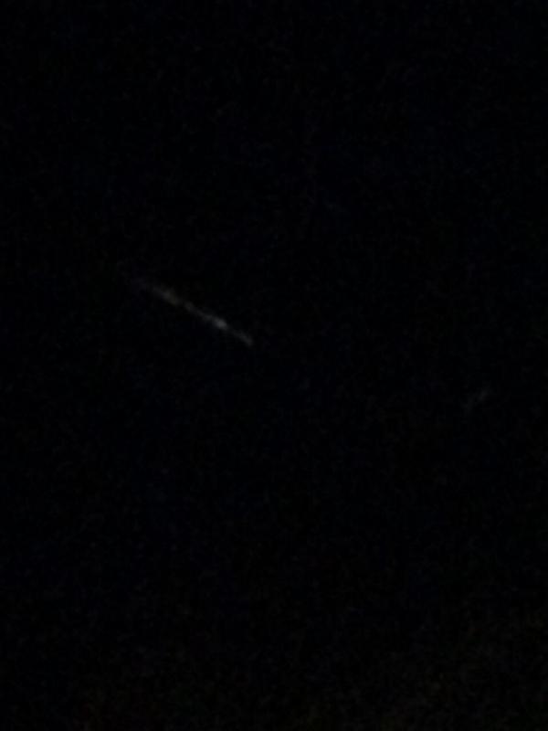 fferreroar's tweet photo. Espectacular meteorito en Cumbuco... http://t.co/E1B1fDPDVK