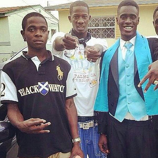 Self_Made_Jeez's tweet photo. We Use Ta $nap Till Dem Crackas Fuked Us Up ❗💶💶💶💶💶 #FreeDaCamp ❗❗ http://t.co/aLfzRvyyU6