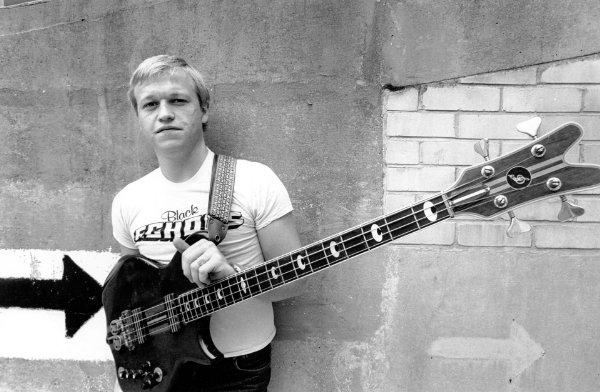 HAPPY BIRTHDAY!Bassist& LEVEL 42 Frontman MARK KING. LOVE GAMES   LONDON 