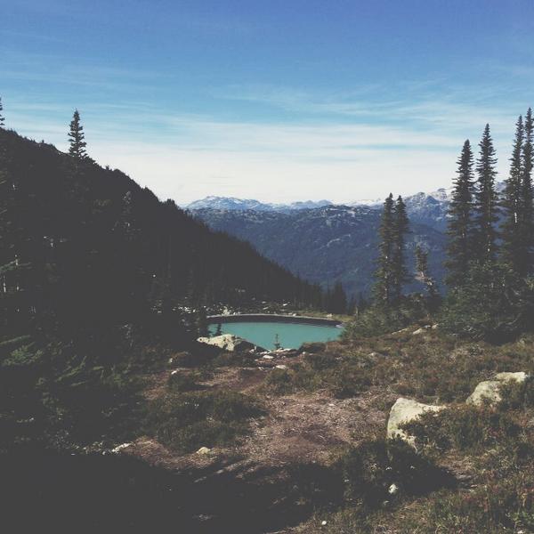staychiIl's tweet photo. Whistler, BC 🍁👌 http://t.co/cf1M16213U