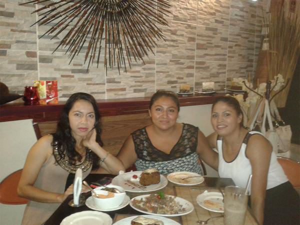 anaceli16's tweet photo. Disfrutando al máximo de un gran día con mis amigochas, en el @Kubli_s Puerto Vallarta!! http://t.co/zy7uJxbPo0